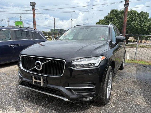 2018 Volvo XC90 Momentum's photo