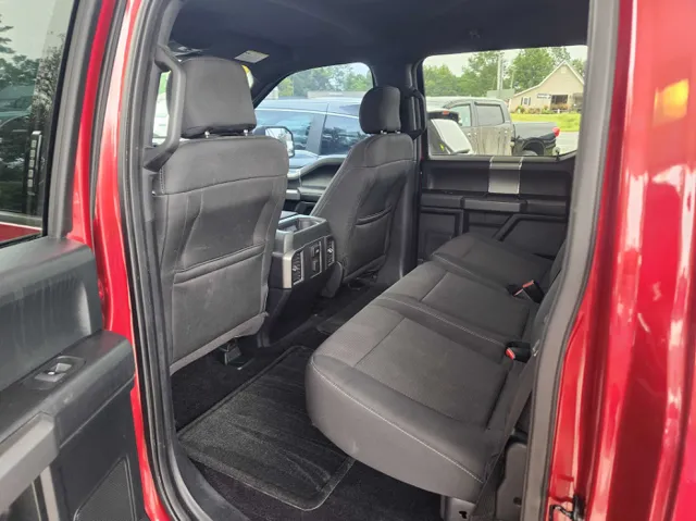 2016 Ford F-150 XLT photo 14
