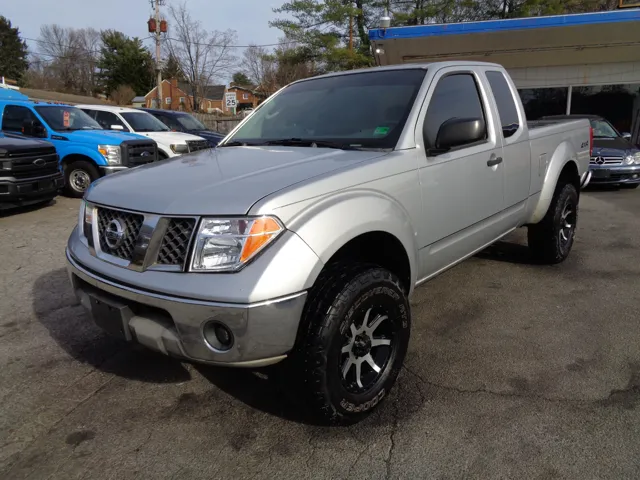2006 Nissan Frontier SE's photo