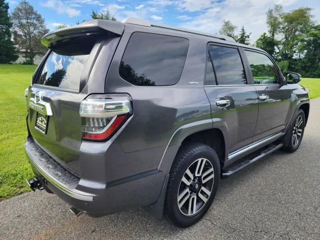 2014 Toyota 4Runner Limited 4WD V6 photo 6