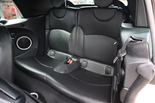 2012 Mini Cooper Convertible photo 17
