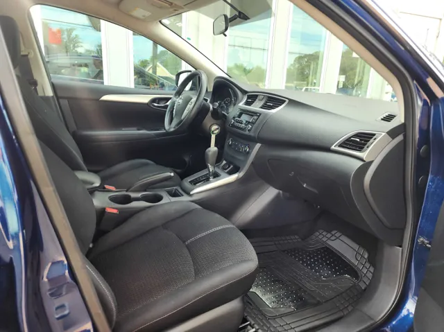 2017 Nissan Sentra S photo 15