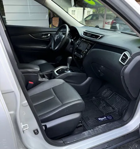 2014 Nissan Rogue SL photo 8