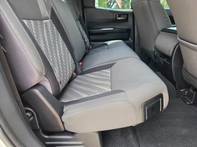 2018 Toyota Tundra SR5 photo 23