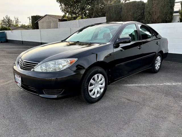 2005 Toyota Camry LE