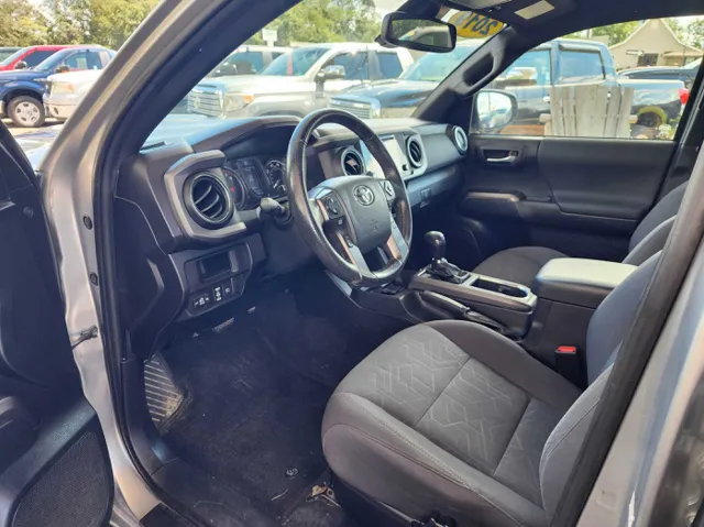 2019 Toyota Tacoma TRD Sport Double Cab Long Bed V6 4x4 photo 9
