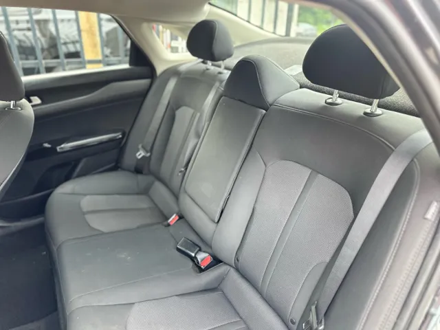 2022 Kia K5 LXS - Photo 15