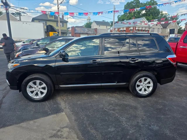 2011 Toyota Highlander SE - Photo 20