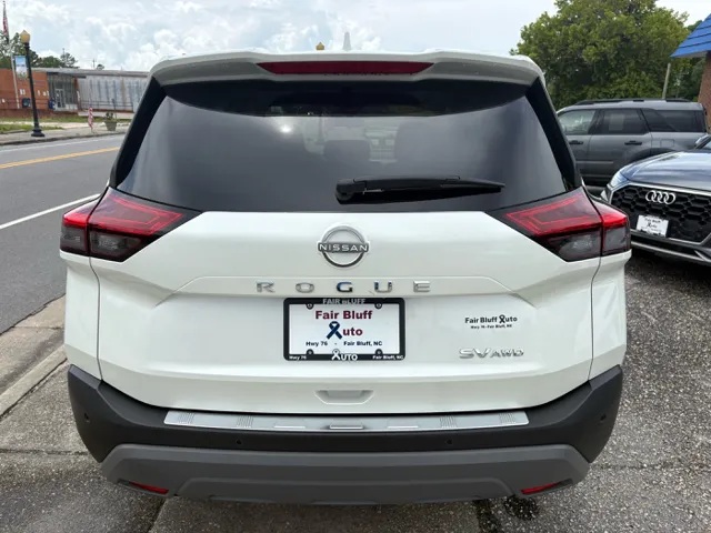 2023 Nissan Rogue SV - Photo 7