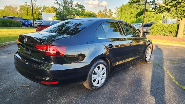 2017 Volkswagen Jetta S - Photo 8