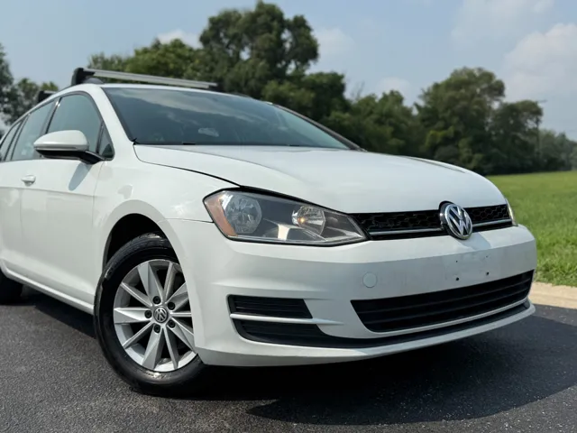 2016 Volkswagen Golf SportWagen