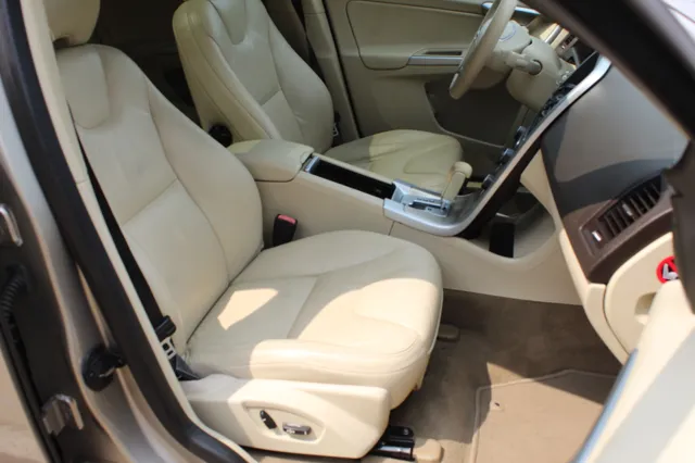 2012 Volvo XC60 photo 23