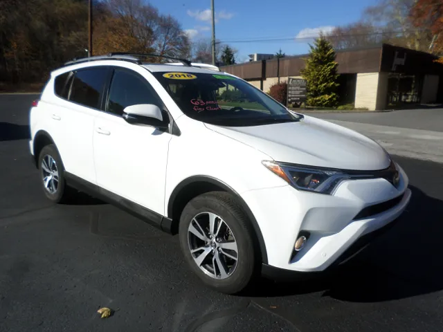 2018 Toyota RAV4 XLE