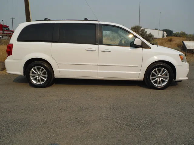 2014 Dodge Grand Caravan SXT - Photo 3