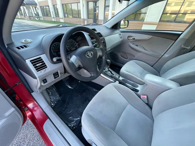 2013 Toyota Corolla L - Photo 11