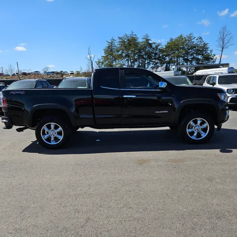 2016 Chevrolet Colorado LT photo 5