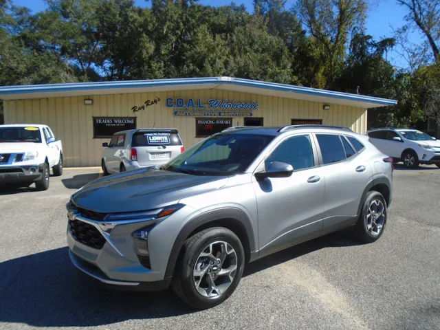 2024 Chevrolet Trax LT