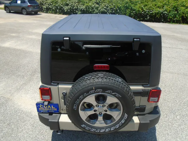 2017 Jeep Wrangler Unlimited Sahara - Photo 20