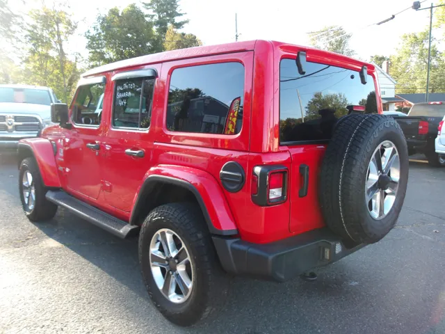 2021 Jeep Wrangler Unlimited Sahara photo 2