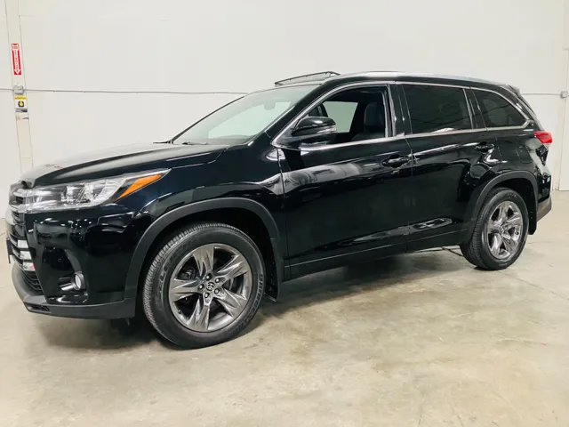 2018 Toyota Highlander Limited photo 2