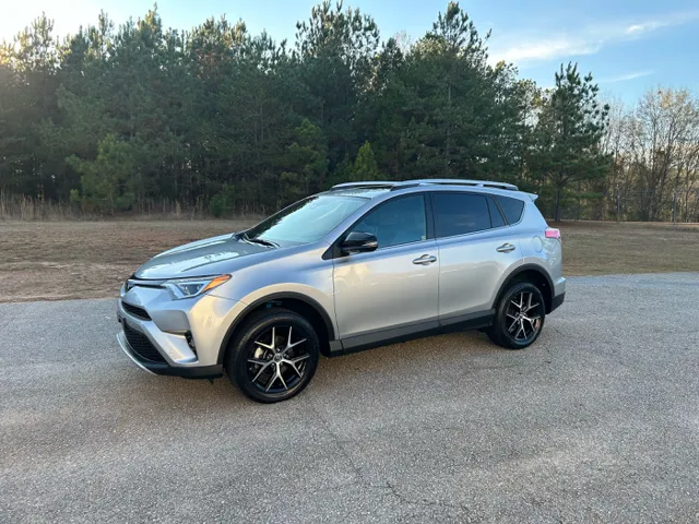 2016 Toyota RAV4 SE