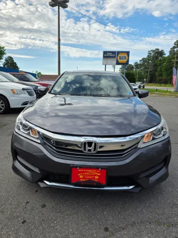 2017 Honda Accord LX - Photo 8