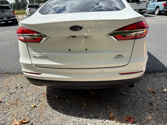 2019 Ford Fusion SE - Photo 4