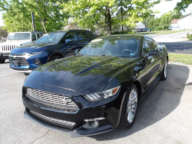 2017 Ford Mustang EcoBoost Coupe Premium's photo