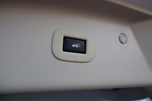 2014 Infiniti QX80 photo 9