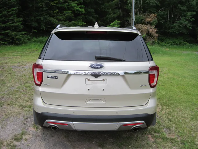 2017 Ford Explorer XLT - Photo 8