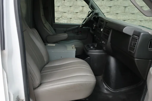 2016 Chevrolet Express Cargo Work Van - Photo 12