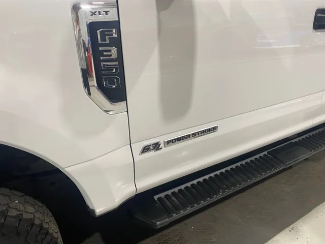 2019 Ford F-350 Super Duty Chassis Cab - Photo 11