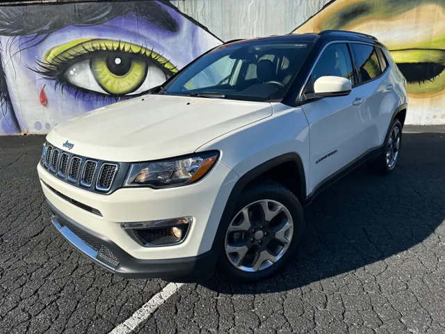 2019 Jeep Compass Limited's photo