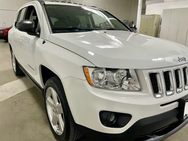 2011 Jeep Compass Limited photo 8