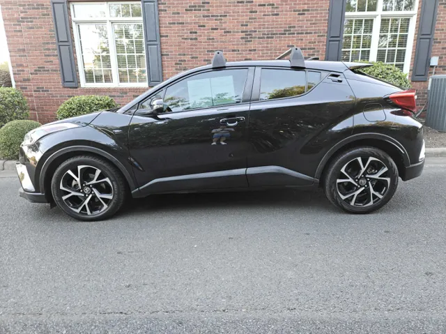2019 Toyota C-HR XLE Limited photo 2