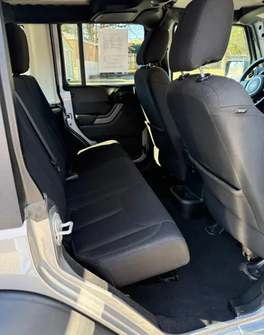 2018 Jeep Wrangler JK Unlimited Sport S - Photo 9
