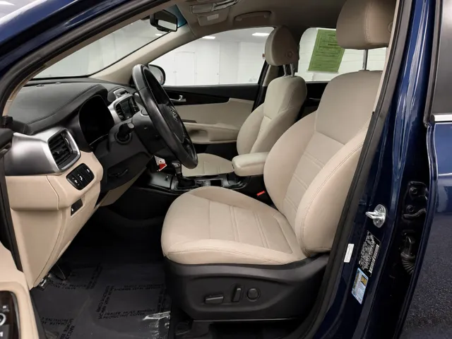2019 Kia Sorento LX - Photo 17