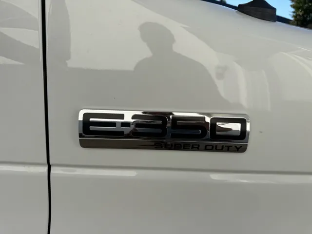 2012 Ford Econoline - Photo 12