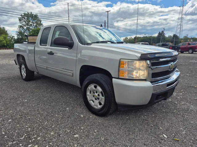 2010 Chevrolet Silverado 1500 photo 3