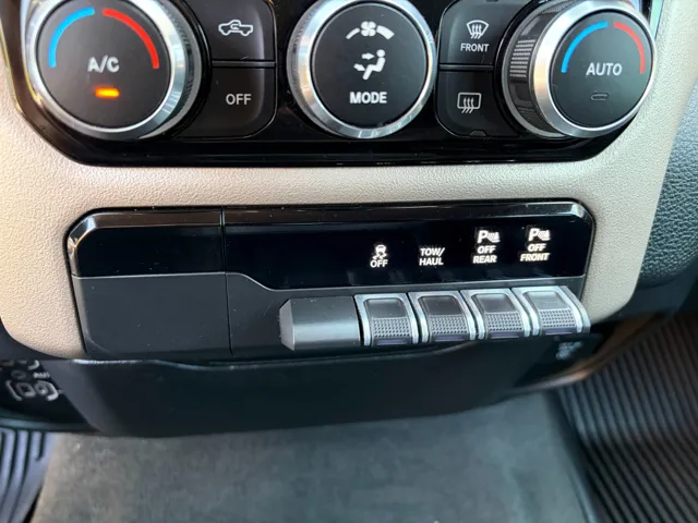 2020 RAM Ram 1500 Pickup Laramie - Photo 49