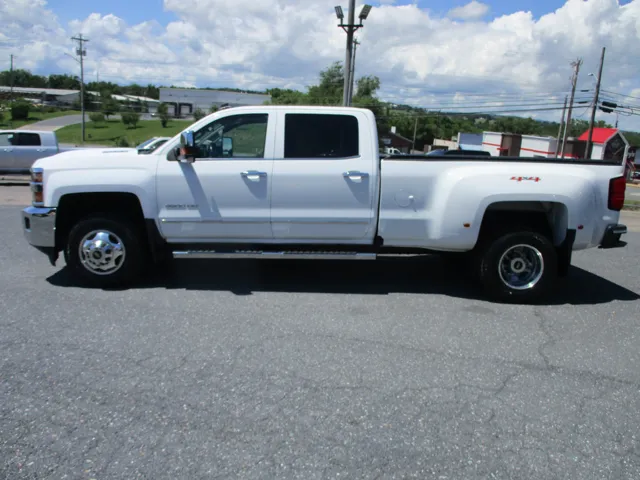 2017 Chevrolet Silverado 3500HD LTZ's photo