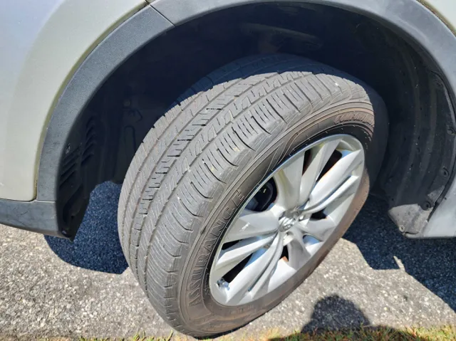 2013 Toyota RAV4 Limited photo 9