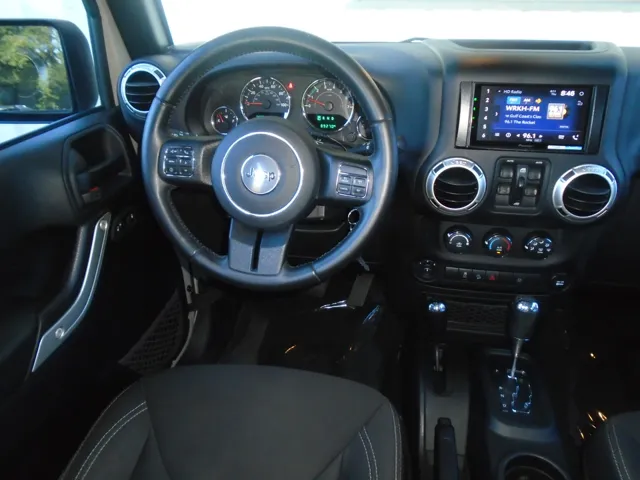 2017 Jeep Wrangler Unlimited Sahara - Photo 52