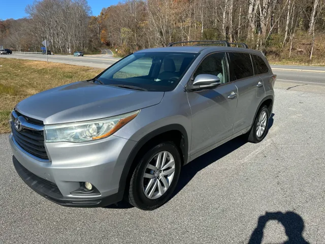 2015 Toyota Highlander LE