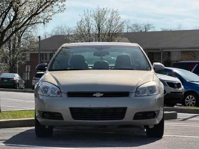 2008 Chevrolet Impala LT - Photo 10