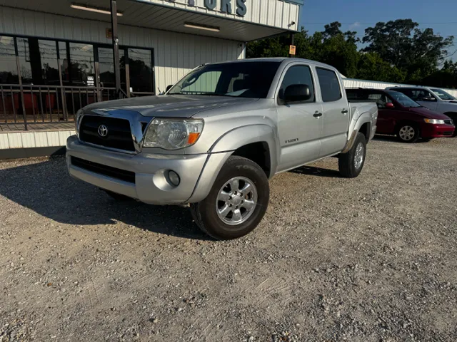2007 Toyota Tacoma photo 2