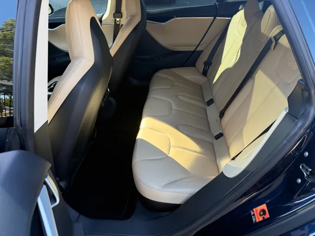 2014 Tesla Model S S - Photo 32