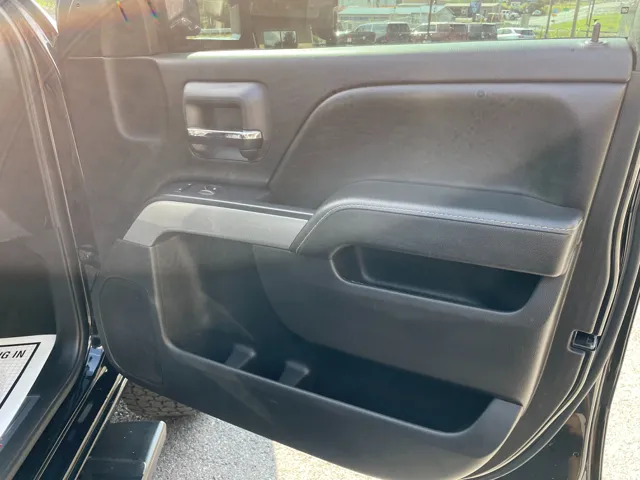 2016 Chevrolet Silverado LT photo 24