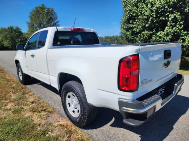 2015 Chevrolet Colorado Base photo 8