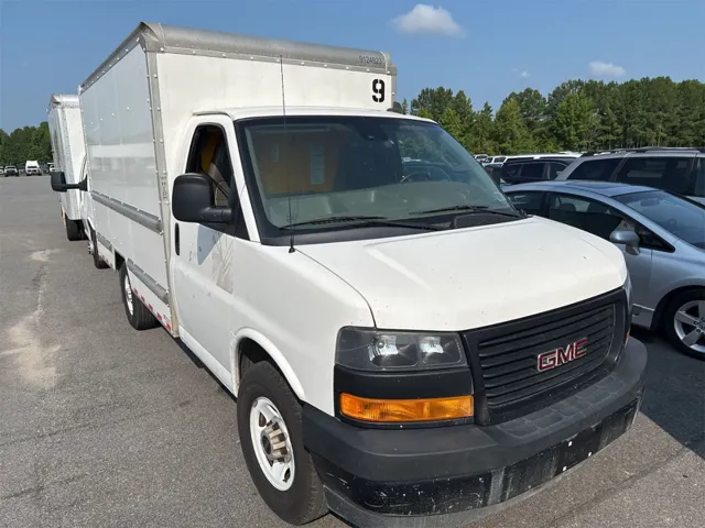 2020 GMC Savana Cutaway